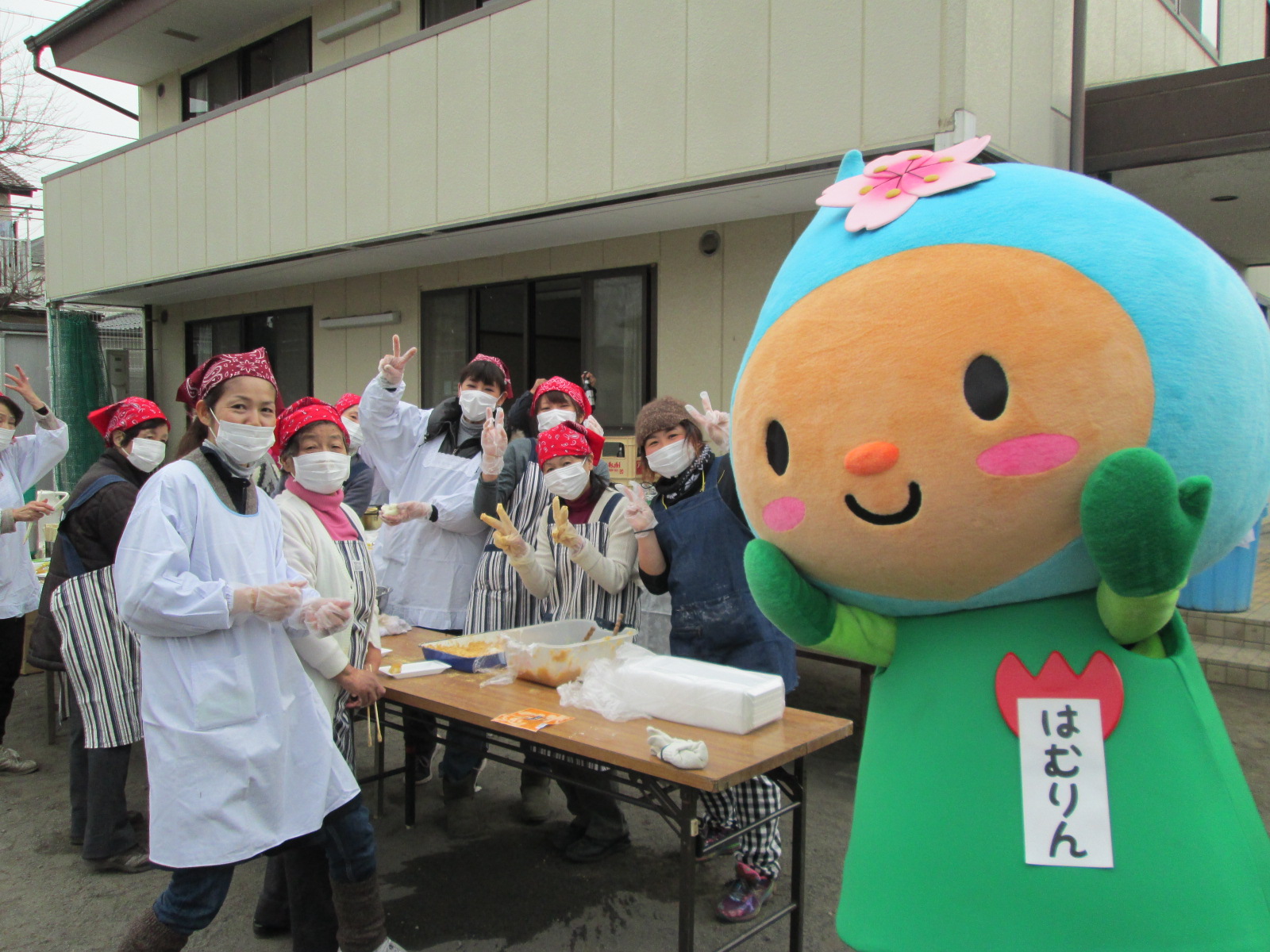 町内会皆さんとの写真