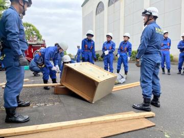 女性団員による応急手当普及活動