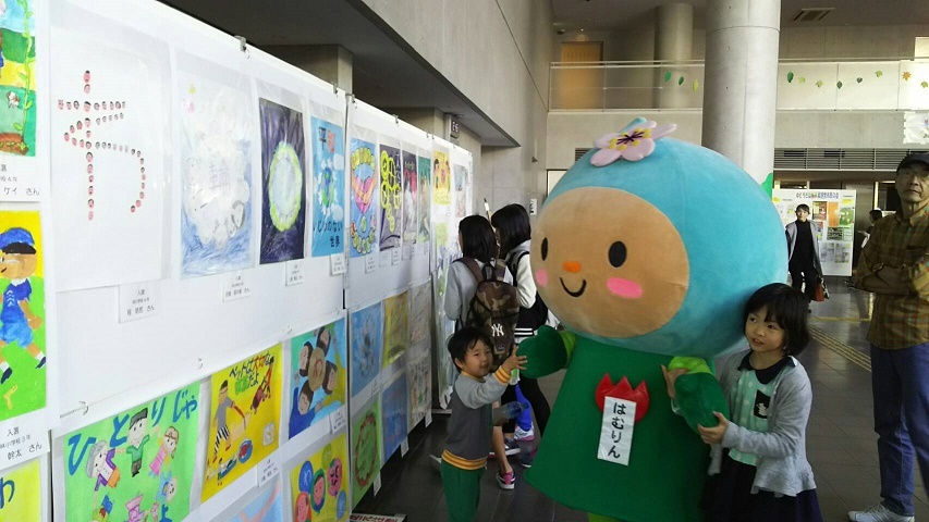 輪をテーマにしたポスター展