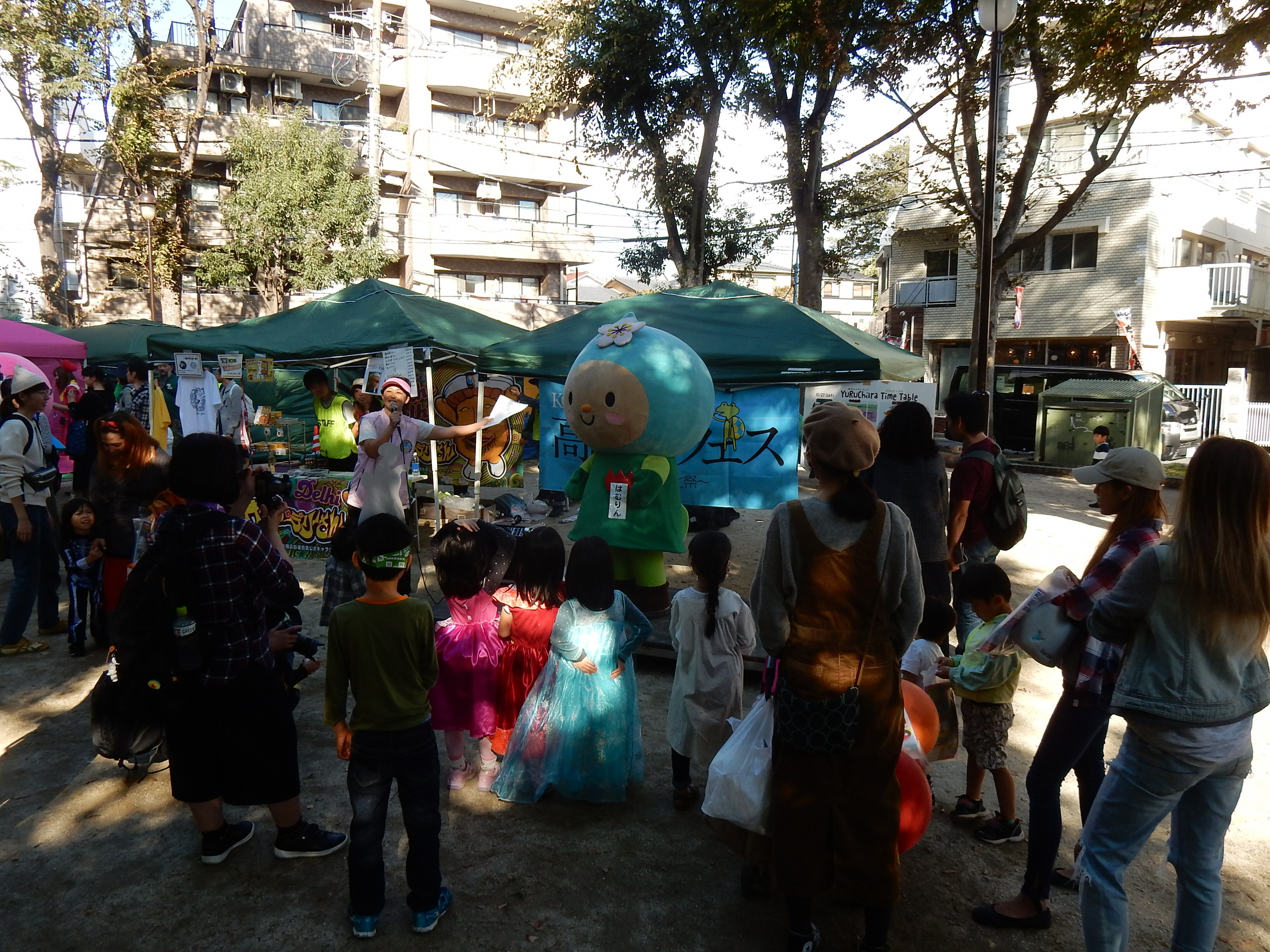 ステージで羽村市と私の紹介♪