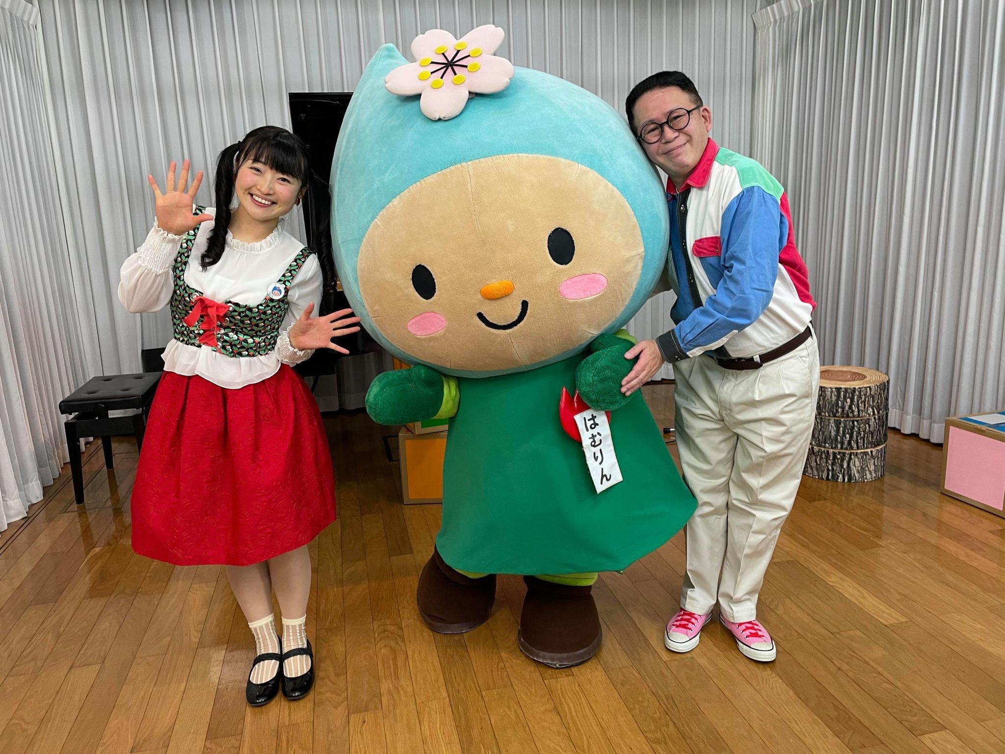 リイコお姉さんとはむりんとくぼたさん