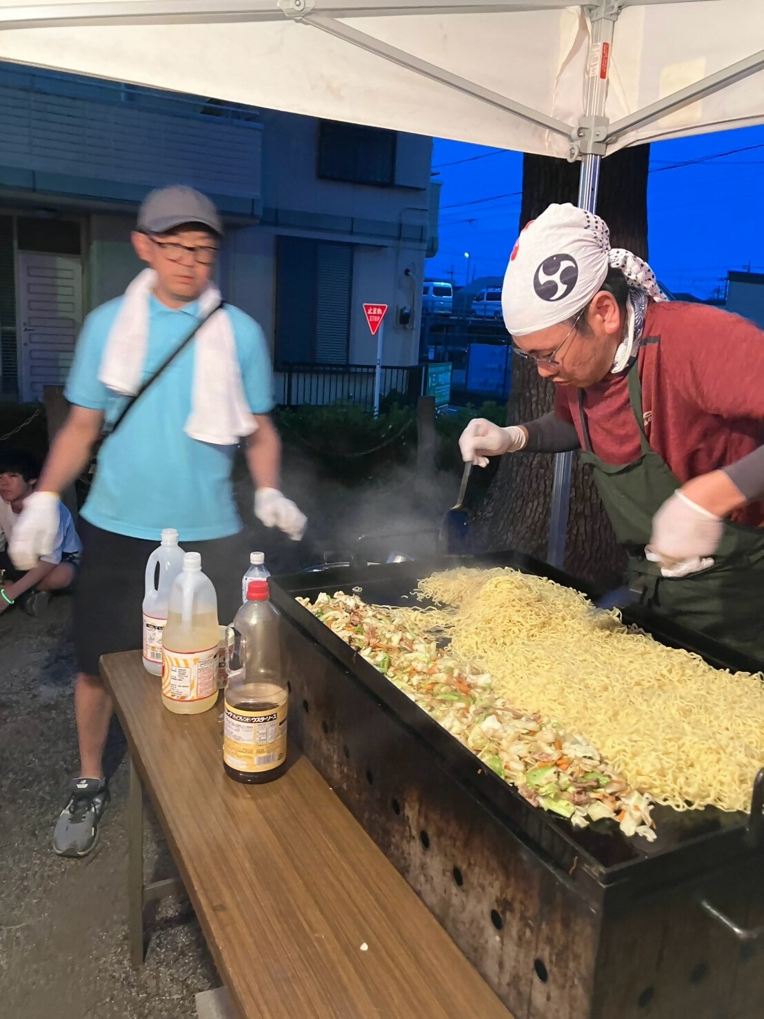 おいしいやきそば作ってます