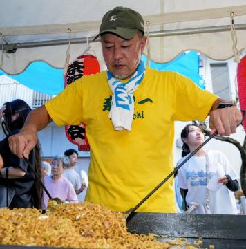 焼きそば　もうすぐ出来るよ