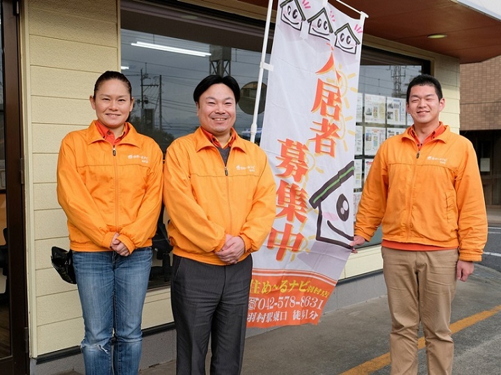 住めからるナビ羽村店の店員さん